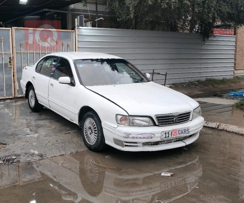 نيسان ماكسيما